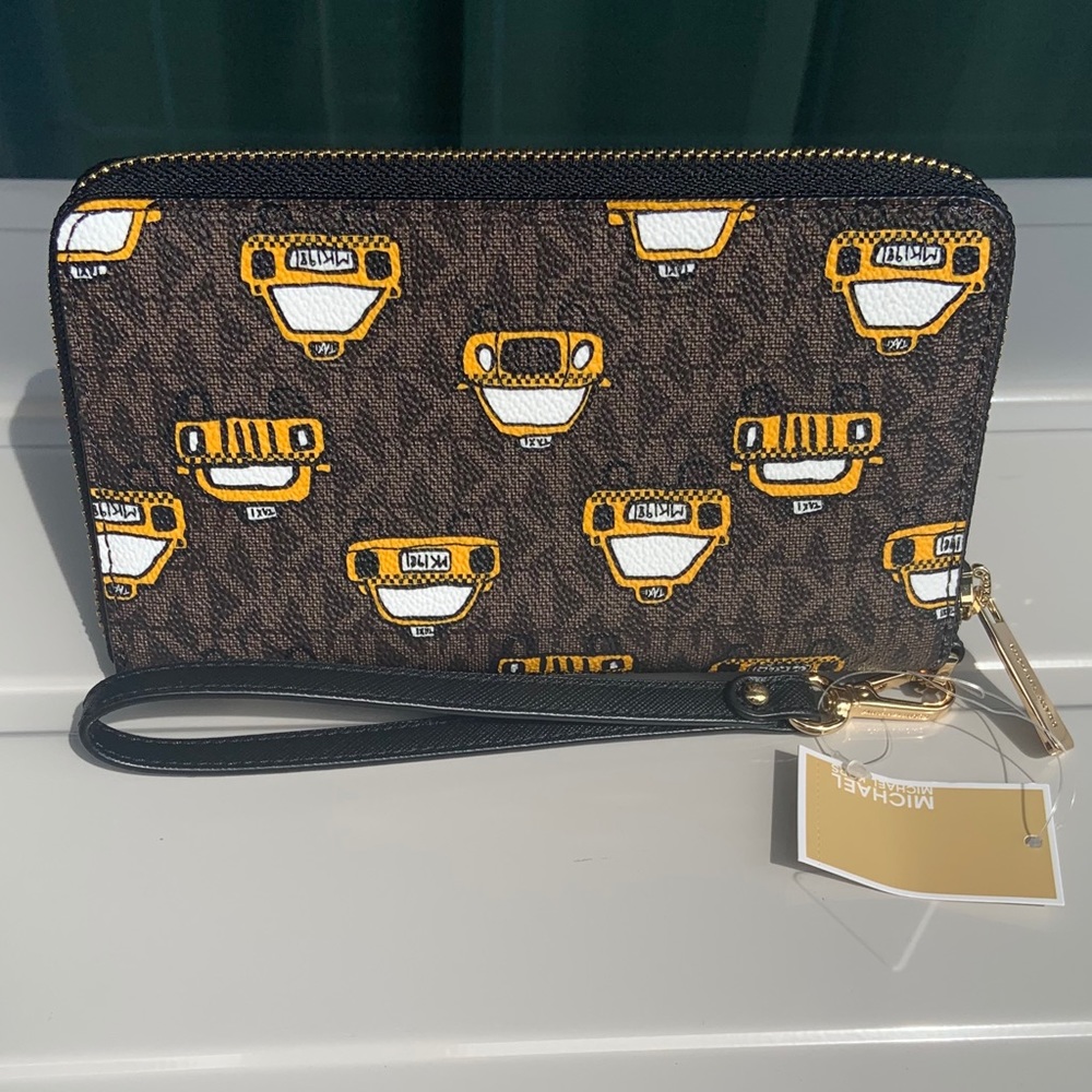 Michael Kors Taxi print wallet - Picture 10 of 16
